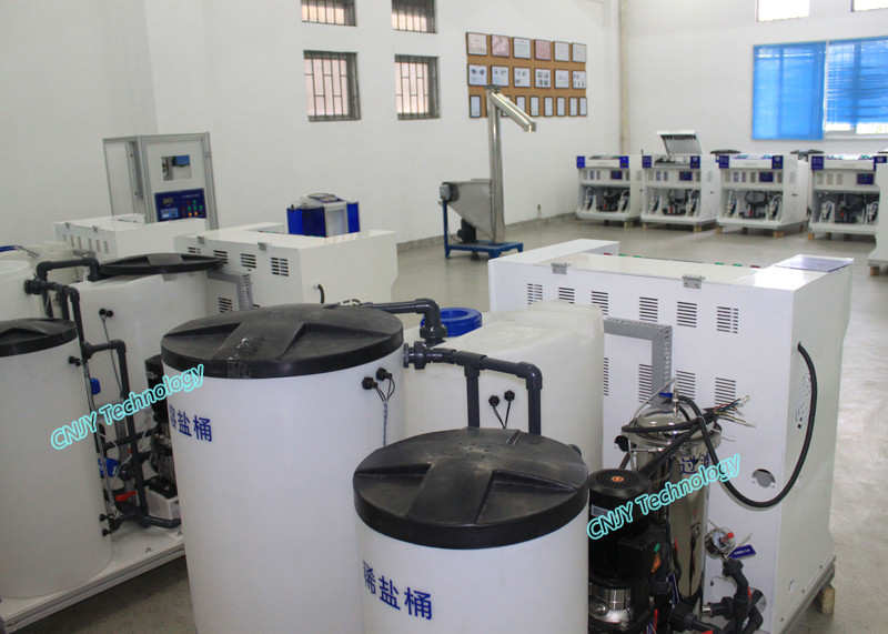 CNJY-S500 经济倒电极免酸洗长寿命次氯酸钠发生器
